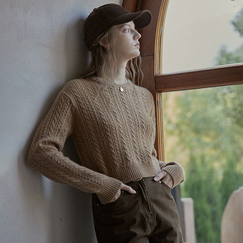 PM_Twist round neck sweater_CAMEL