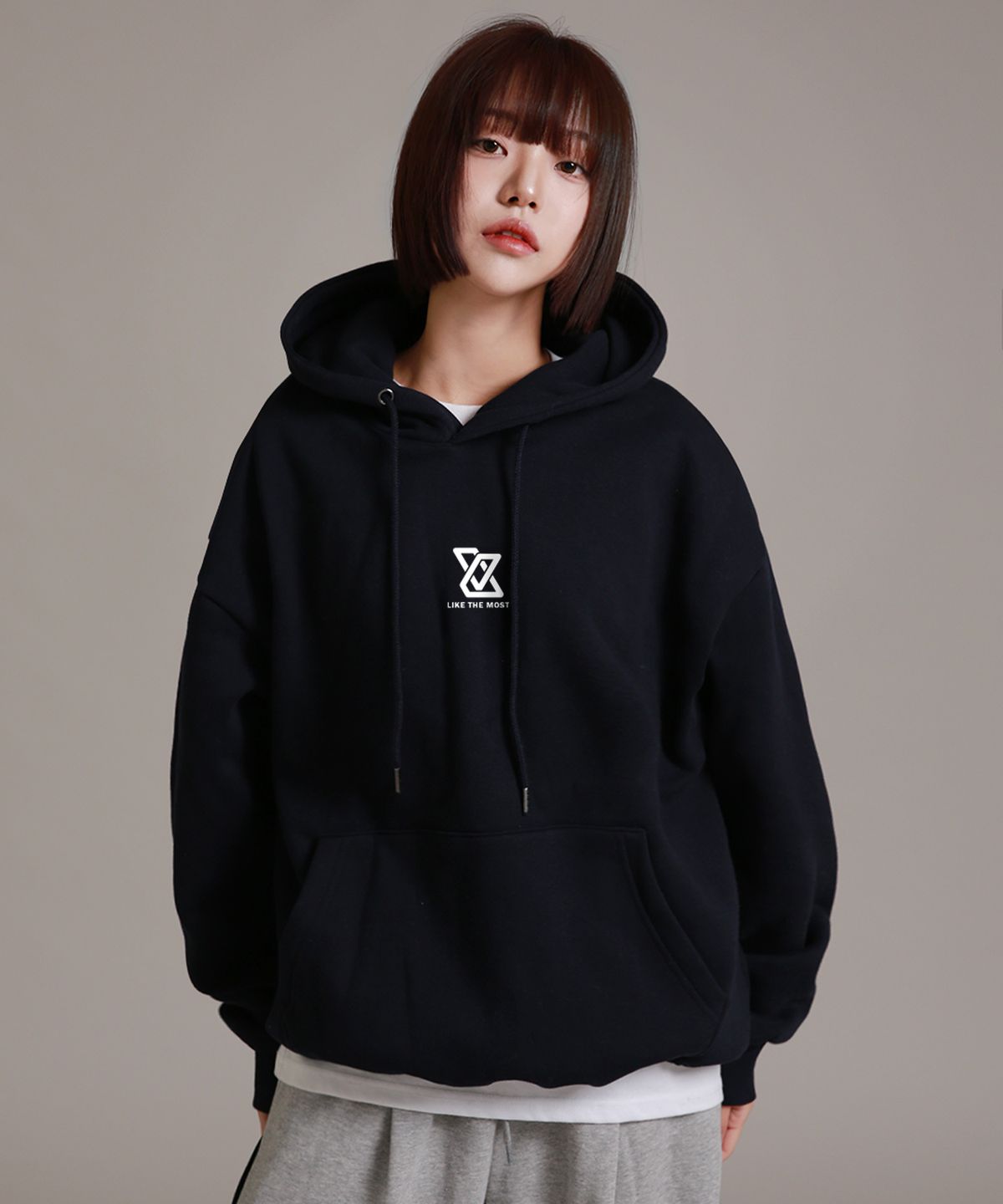 라이크더모스트(LIKE THE MOST) 시그니처 모스트 후디 네이비