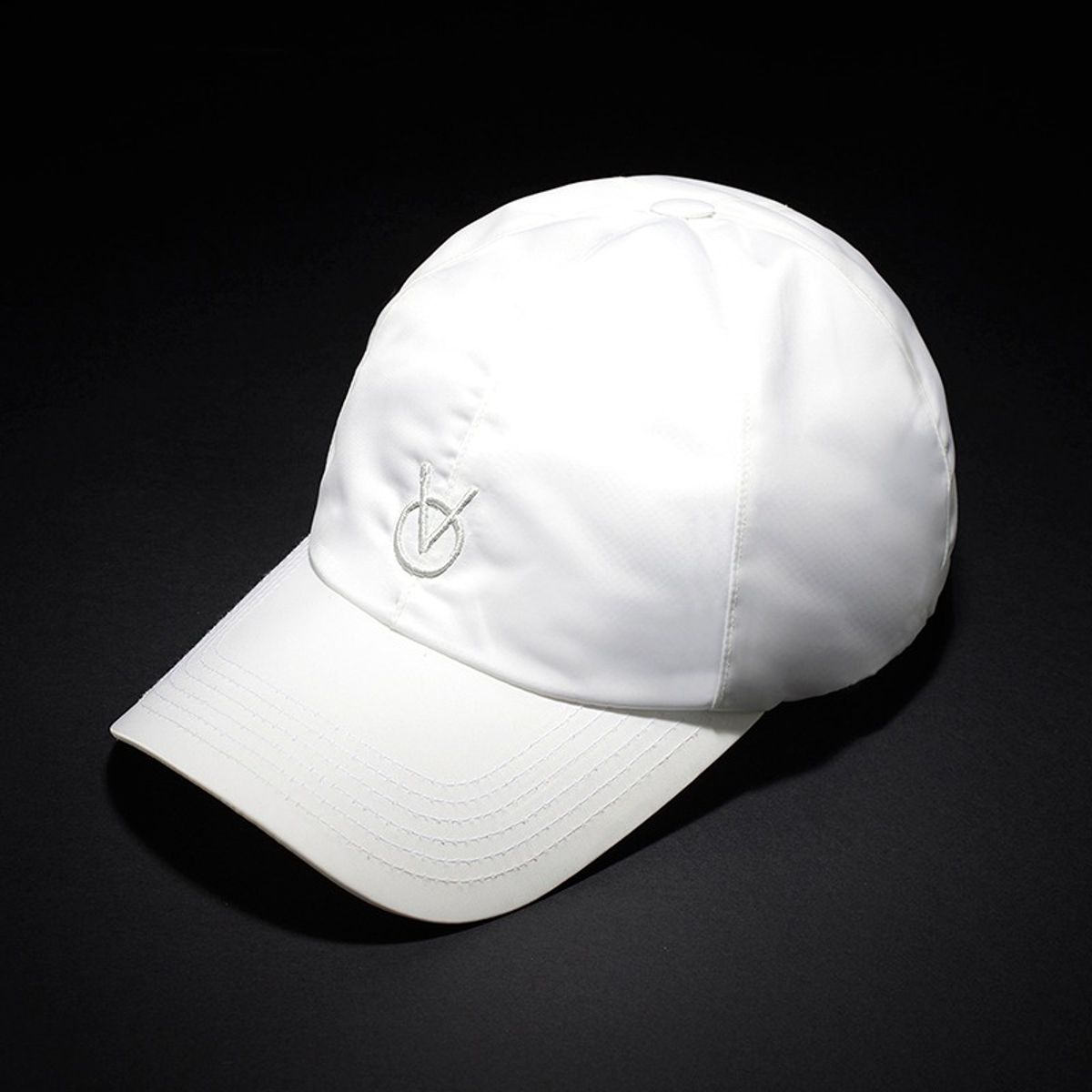 빈스모크(VINSMOKE) OV Sports [WHITE] 볼캡 [SOFT FIT]