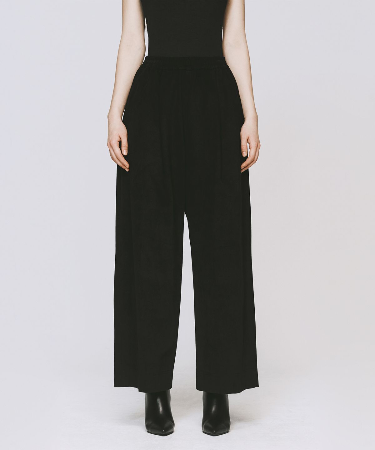 모노포비아(MONOPHOBIA) ONE TUCK COTTON WIDE PANTS BLACK 코튼 와이드 팬츠