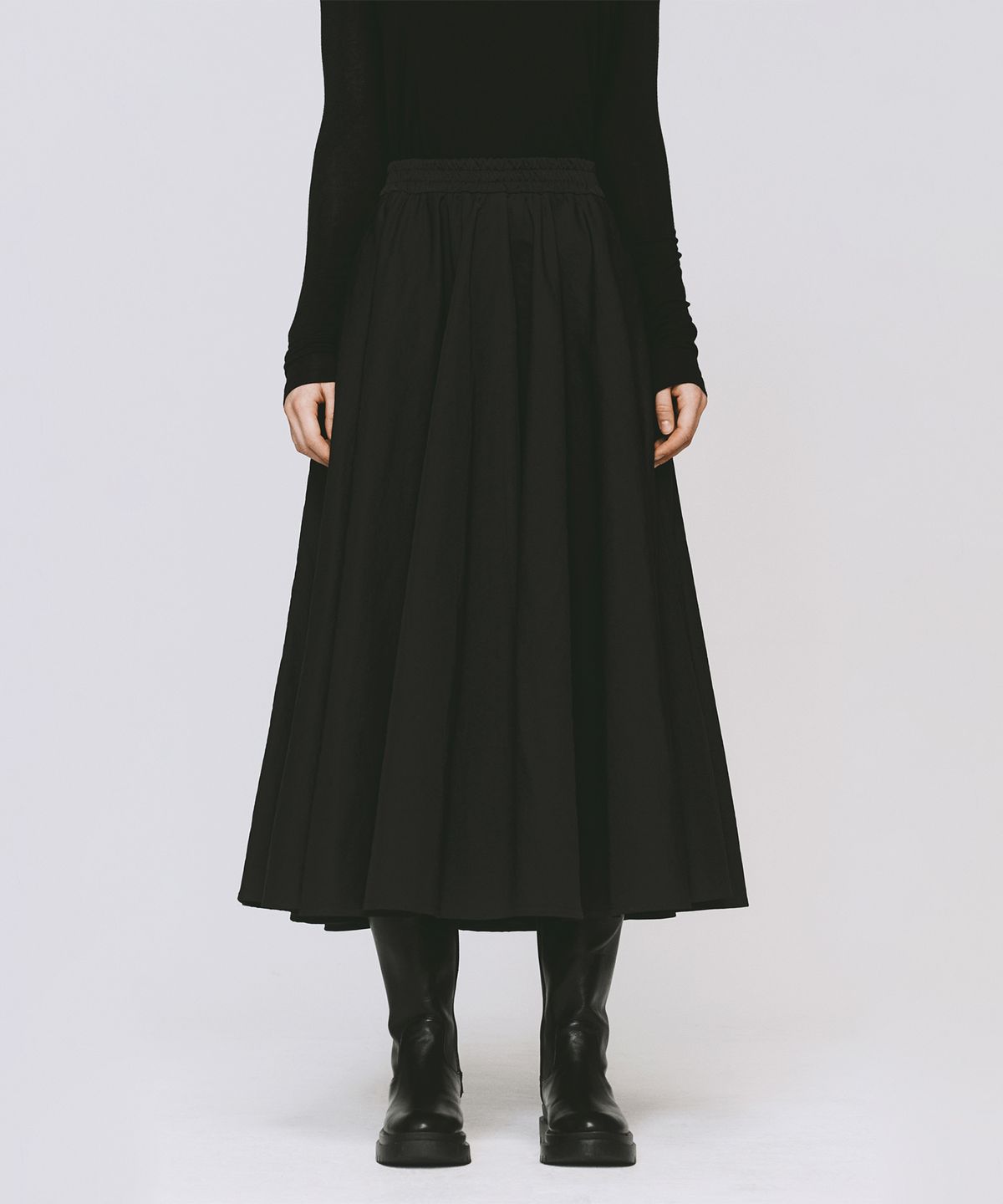 모노포비아(MONOPHOBIA) FULL FLARED MAXI SKIRT DARK BLACK 플레어 맥시 스커트