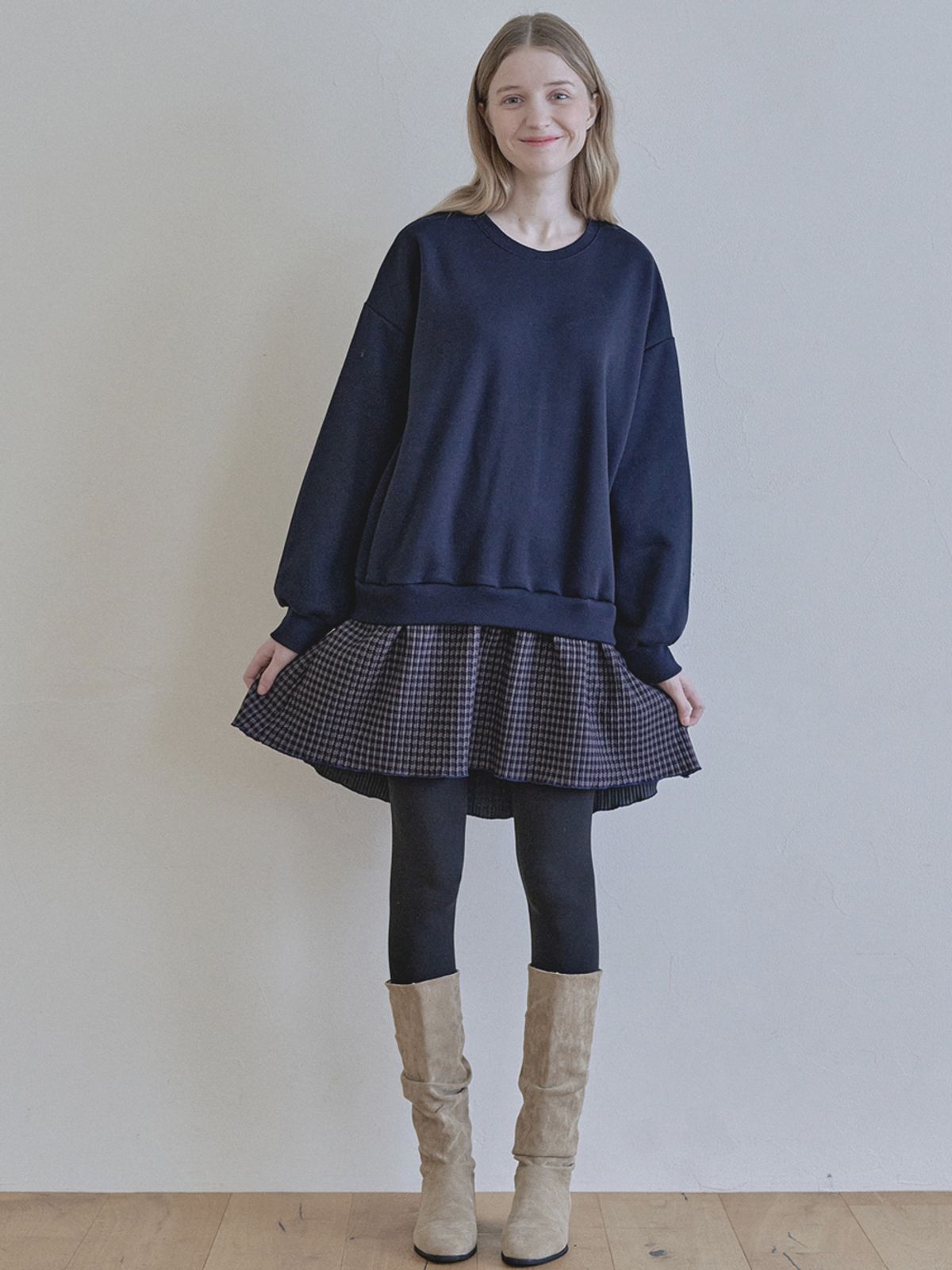 아방(AVANT-G) Check Combi Sweatshirt Mini Dress - NAVY (기모)