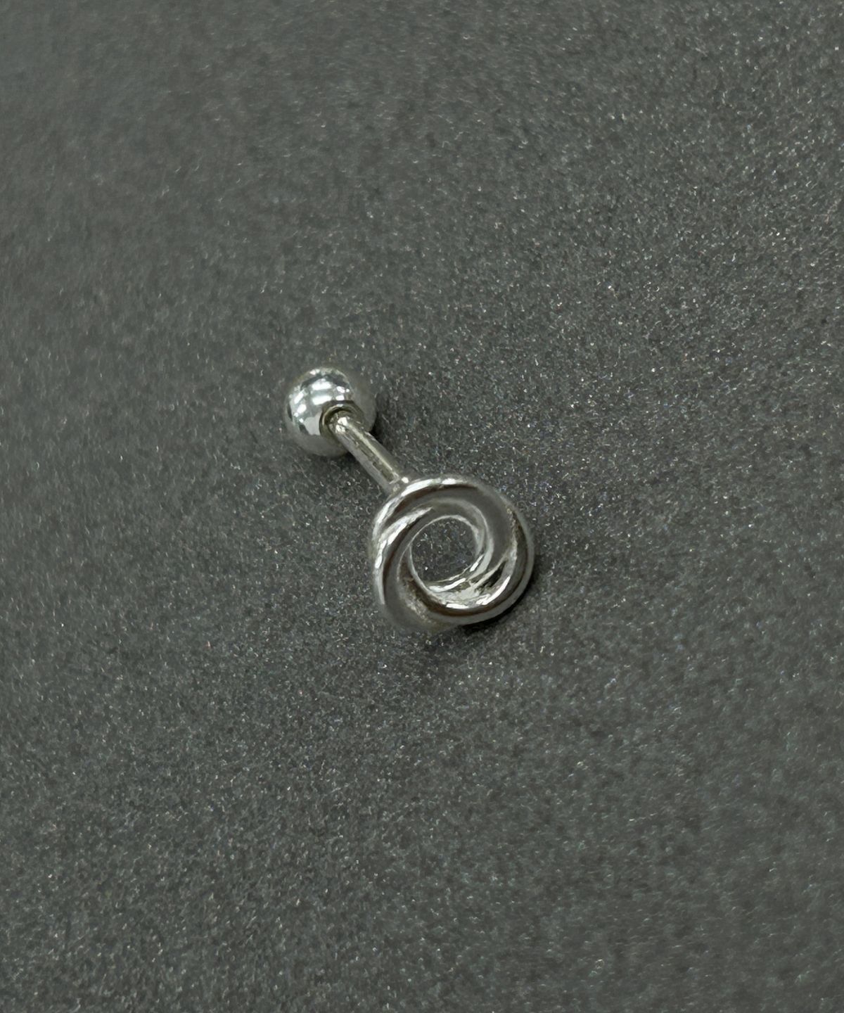 바라두(BARADU) [BARADU 925] Modern twist round piercing (single)