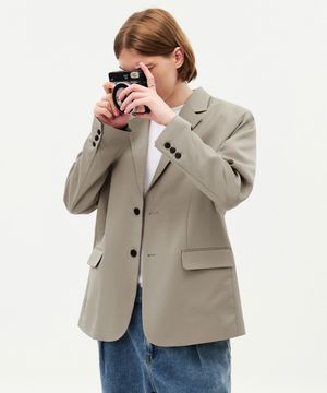 에센셜 오버핏 투 버튼 싱글 블레이저 베이지