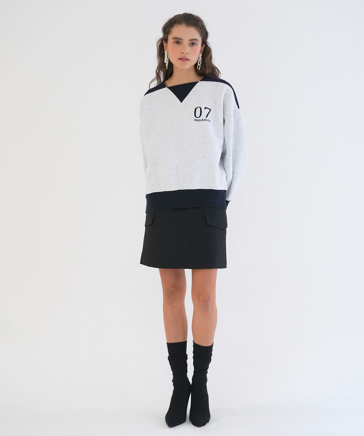폴앤앨리스(PAUL&ALICE) QUILTED MINI SKIRT / BLACK