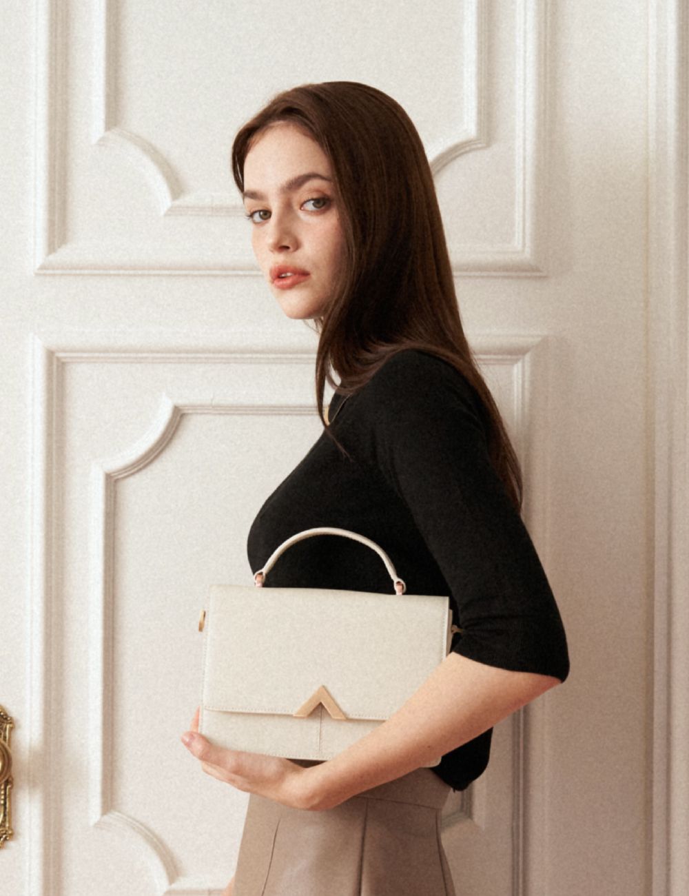 韓国[valluat]Ellin bag_2colors☆カジュアルバッグ MUSINSA公式 | VALLUAT Ellin bag_White Beige