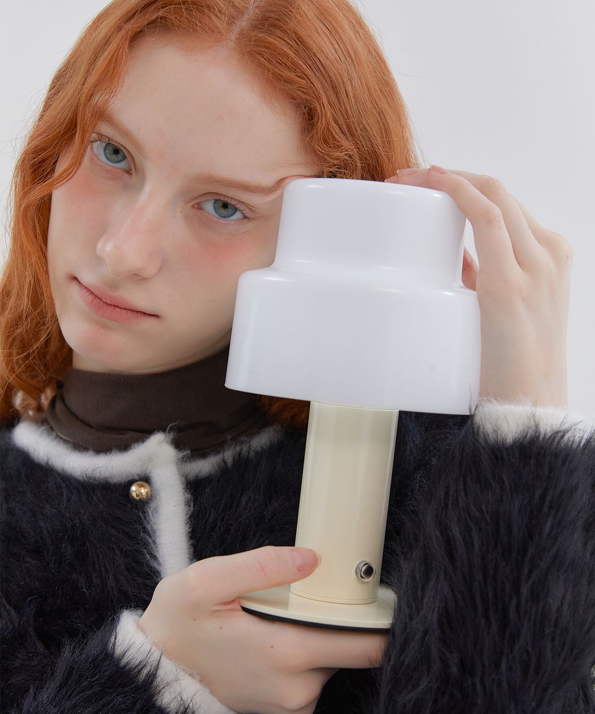 아노에틱(ANOETIC) SIGMA CAKE PORTABLE STAND LAMP_CREAM YELLOW