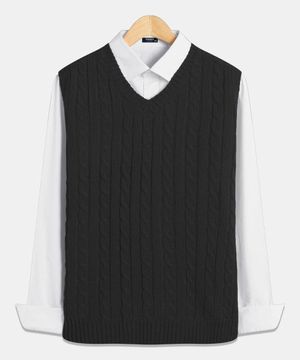 레귤러핏 꽈배기 브이넥 니트조끼 블랙