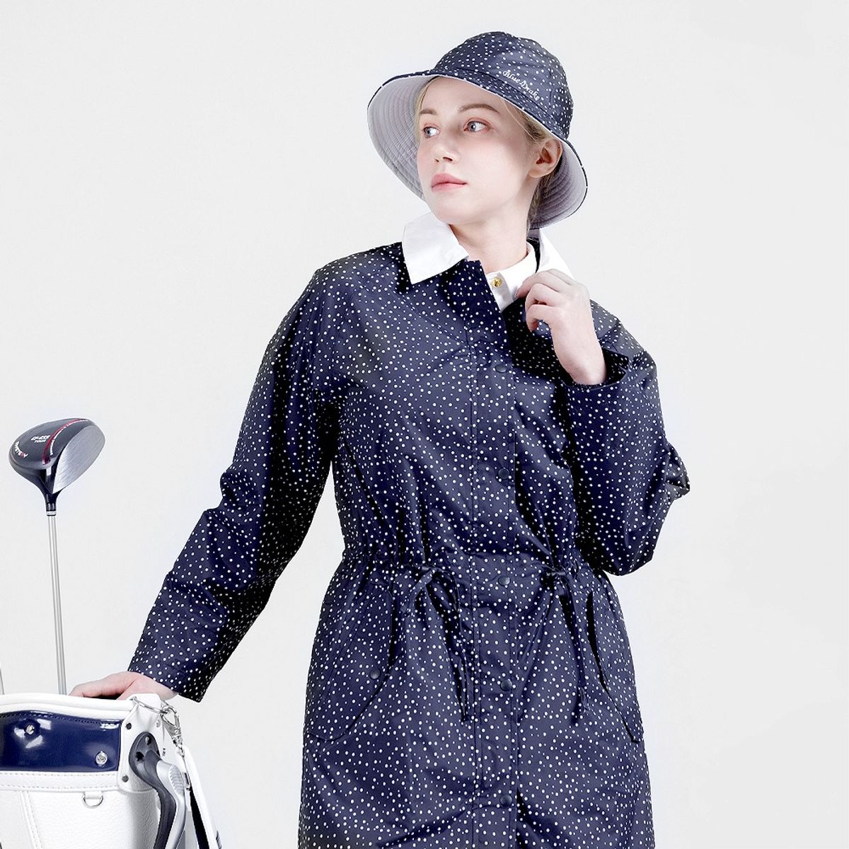 더 미스테리 골프(THE MYSTERY GOLF) 여성 도트 레인코트 네이비 + 방수모자 세트 DL4HARJ01(블루드레이크)