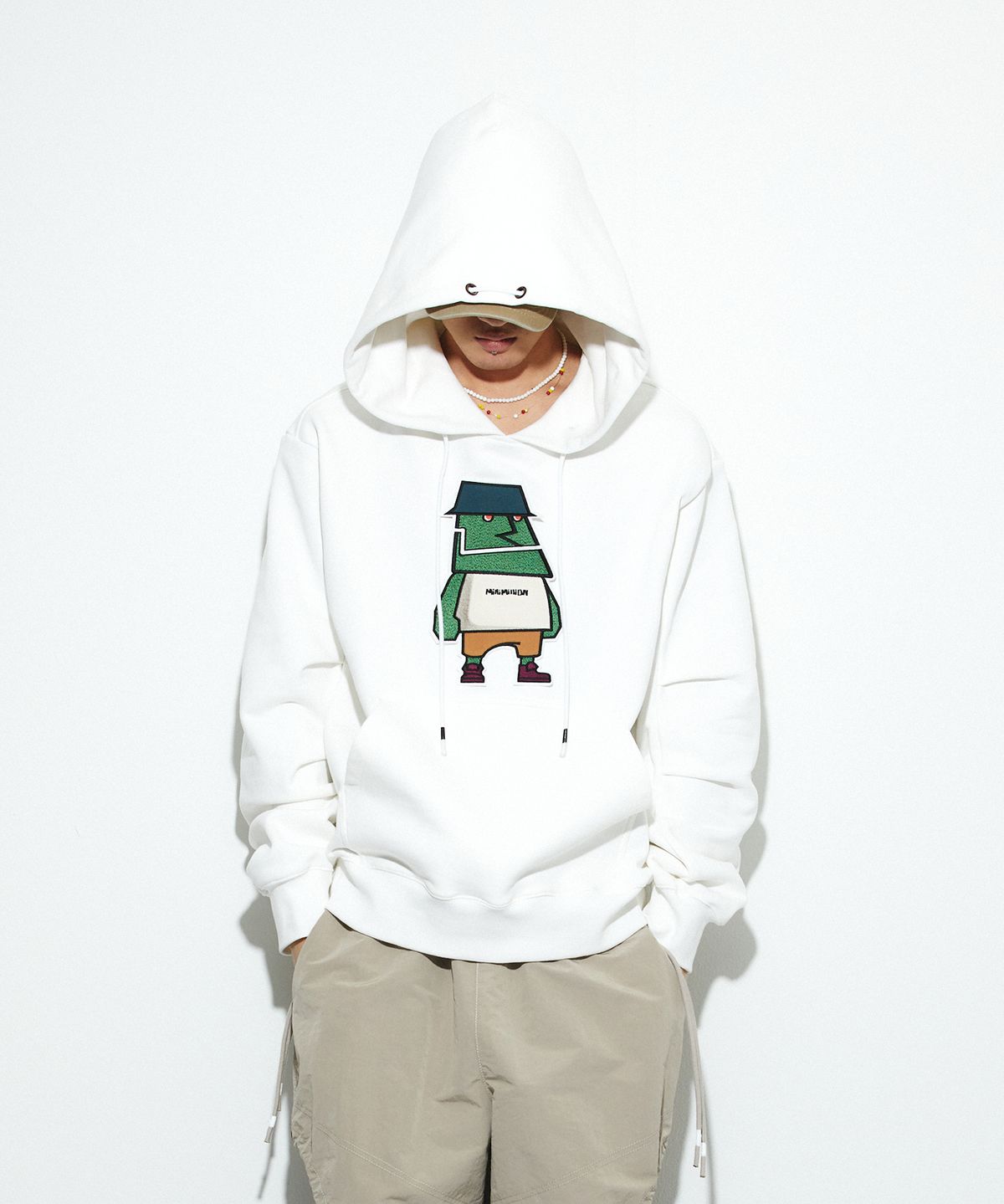 밀리밀리언(MILLIMILLION) COBBLESTONE STONIE HOODIE T09-WHITE