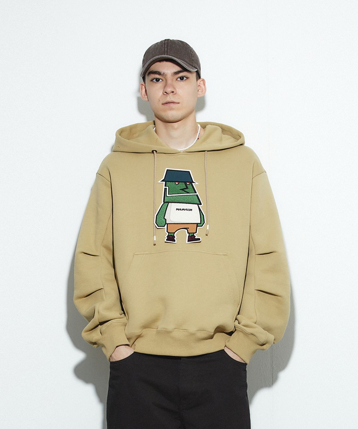 밀리밀리언(MILLIMILLION) COBBLESTONE STONIE HOODIE T09-BUTTER