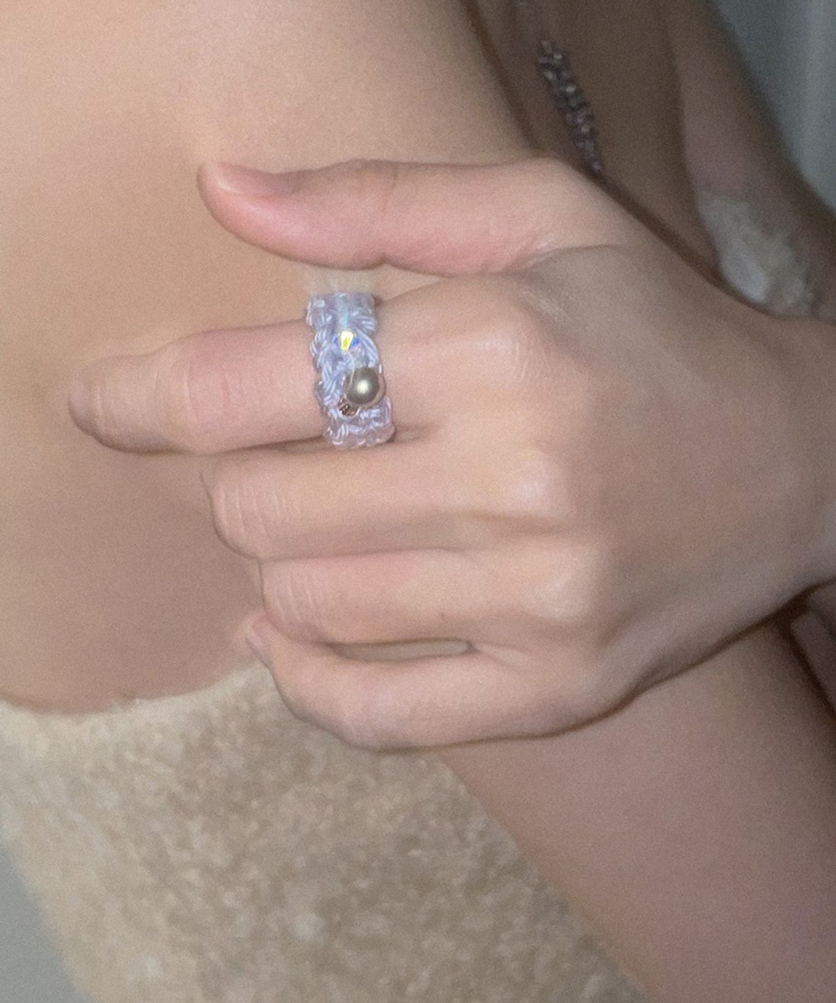 메리모티브(MERRYMOTIVE) Gem with knitted ring (Silver)