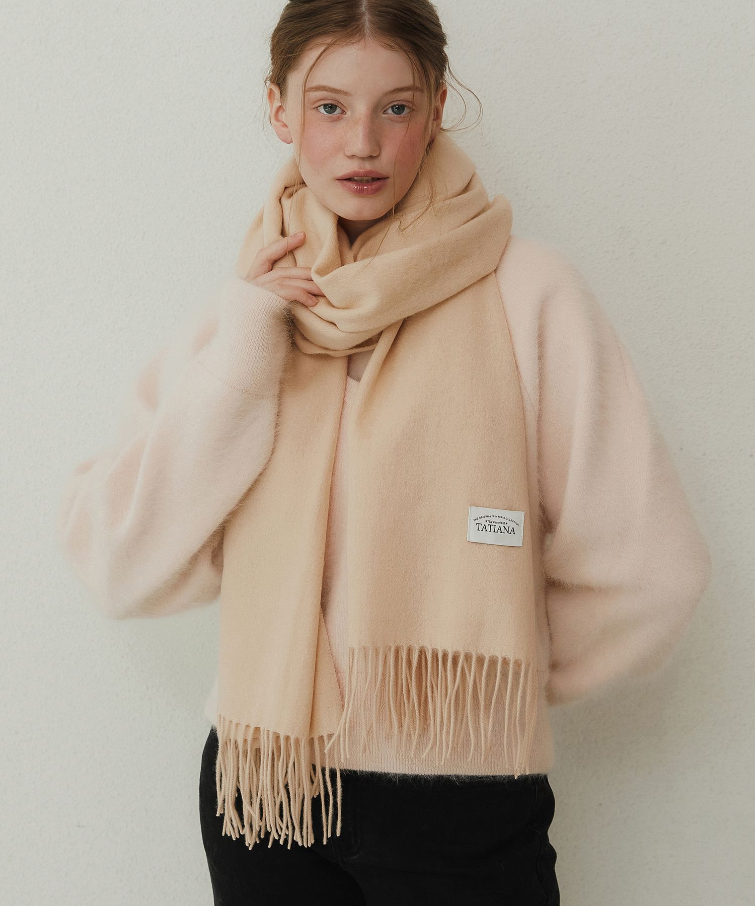 マフラー・ストール TATIANA Maxi Rams Wool Scarf MF8011 Milk BUTTER MUSINSA | TATIANA Maxi Rams wool scarf MF8011 Milk ButTER