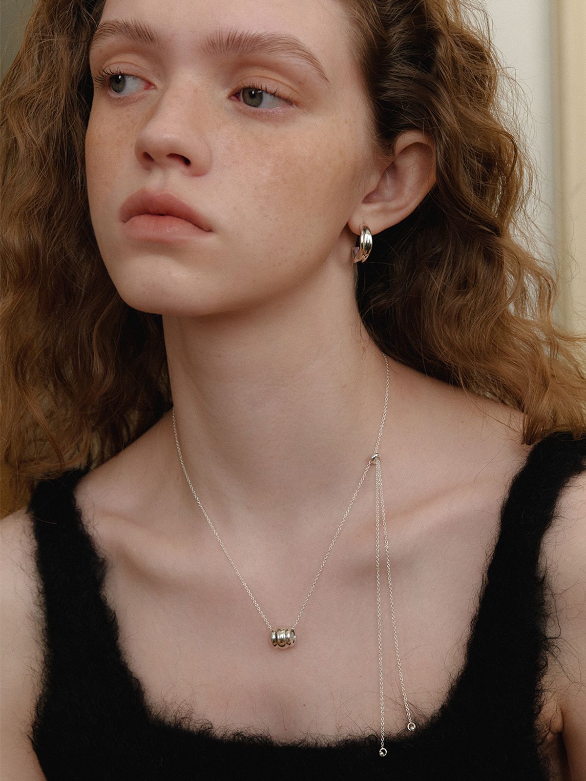 리엔느와르(leeENoir) Round Hoop Necklace (2color)