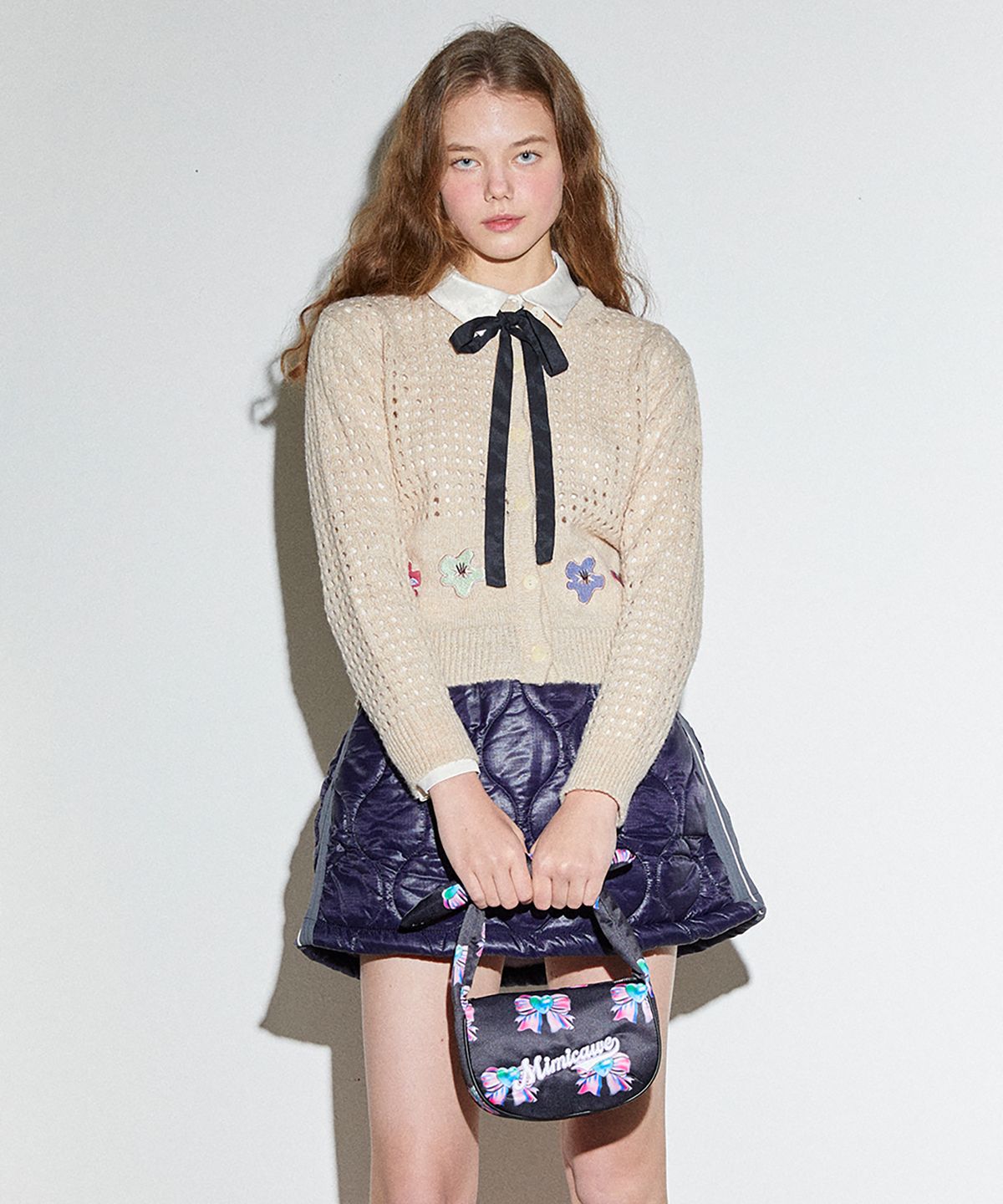 미미카위(MIMICAWE) POPPY EMBROIDERY CARDIGAN/CREAM