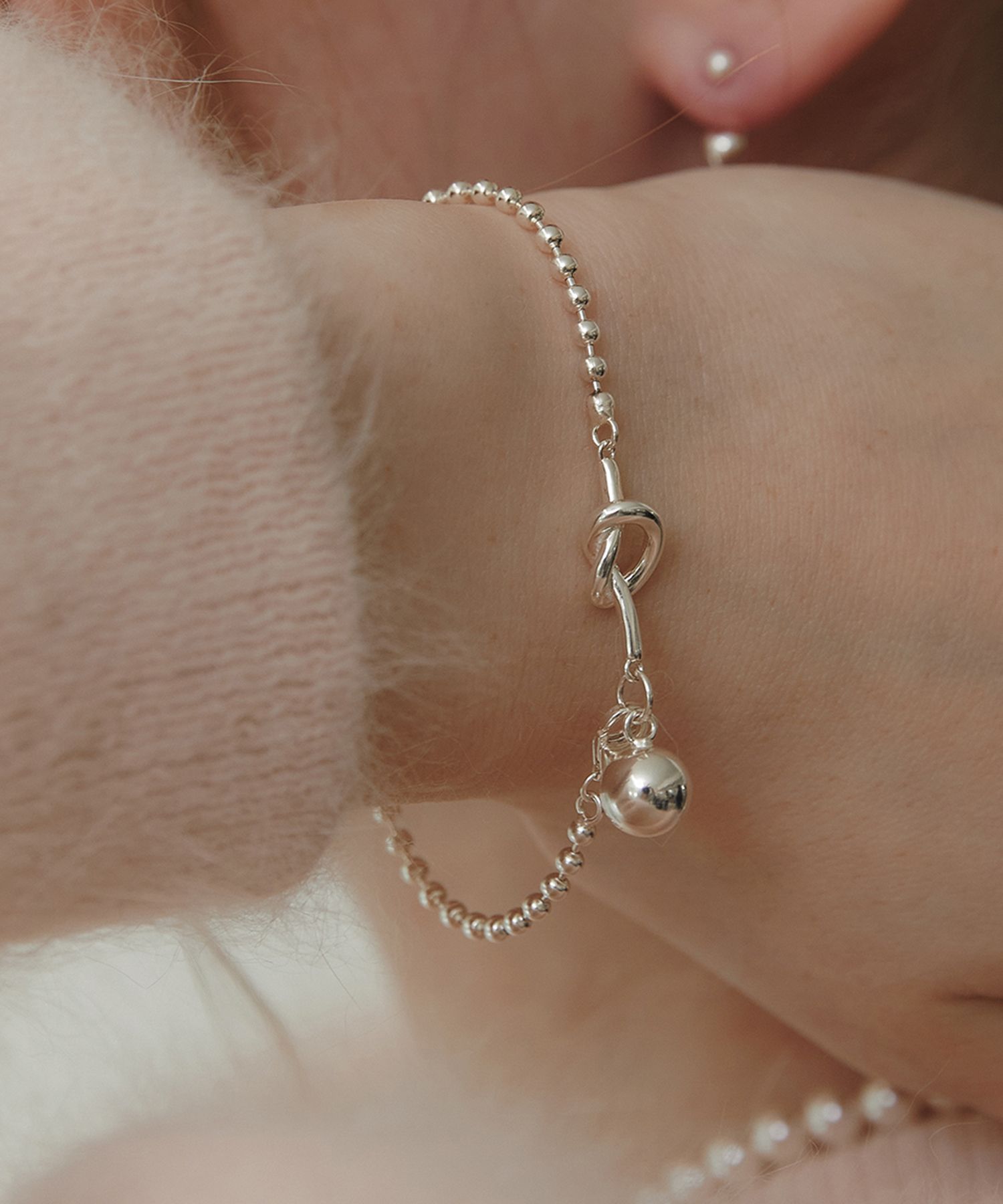 ★TATIANA★ (Silver 925) Knotted Ball Chain Bracelet BR1793 MUSINSA公式 | TATIANA (Silver 925) Knot decoration ball