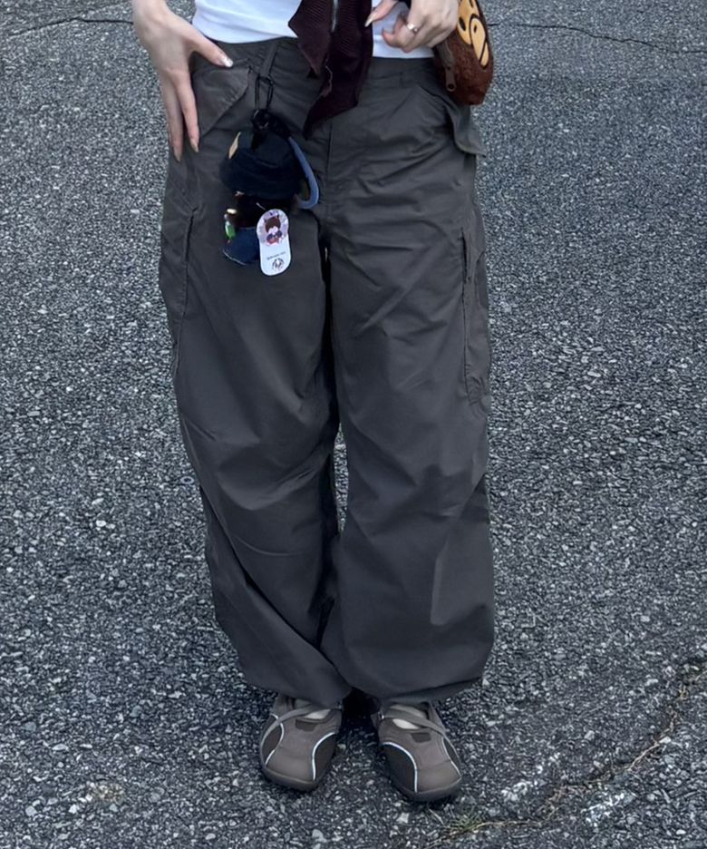 Wide Cotton Nylon Cargo Pants (U) / WHTAG3811U