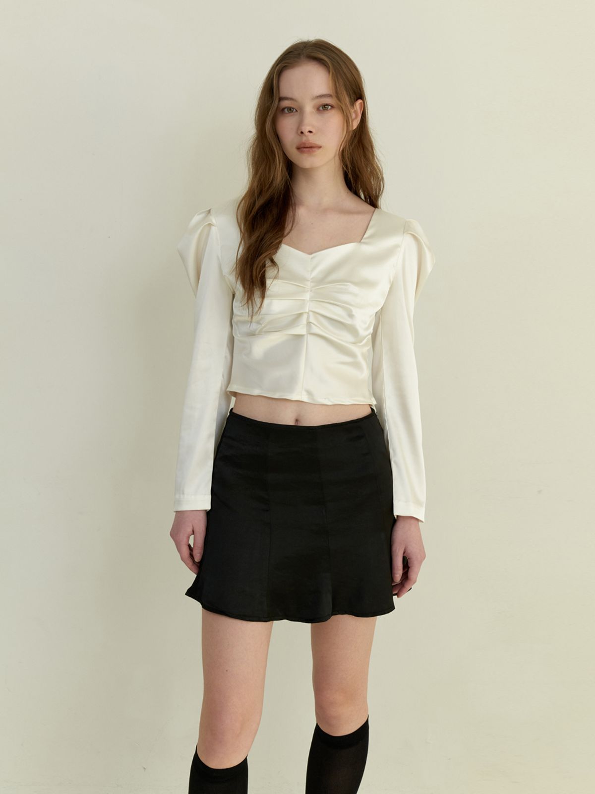 카인더베이비(KINDABABY) satin puff shirring blouse - cream