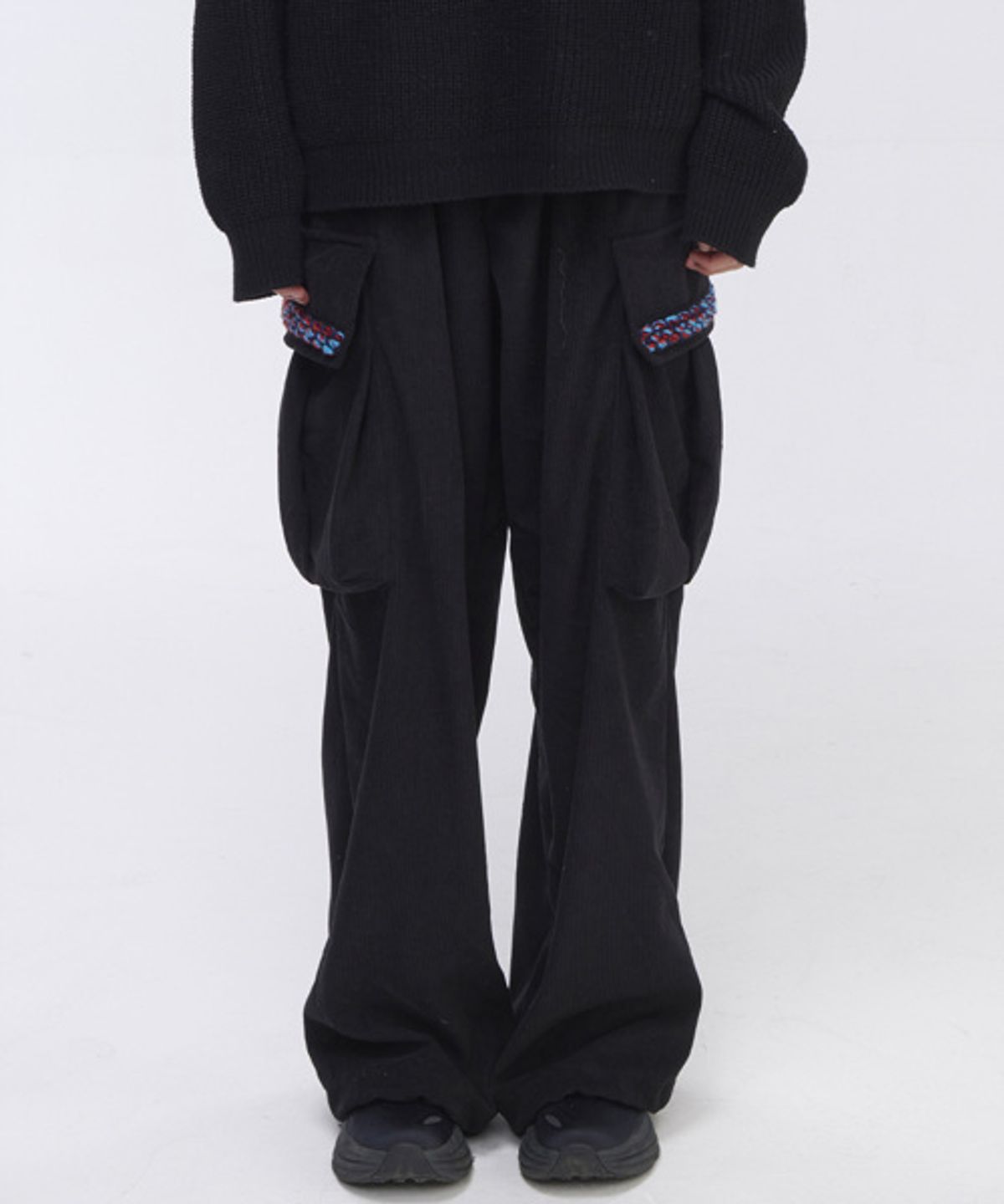 그레이티스트(THE GREATEST) Corduroy Banding Pants Black