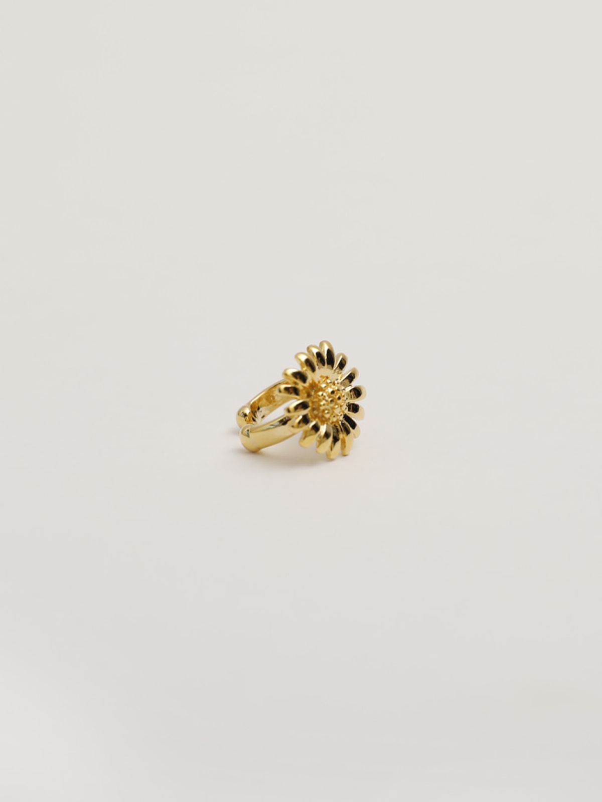 소수(SOSOO) Daisy Earcuff 데이지 이어커프