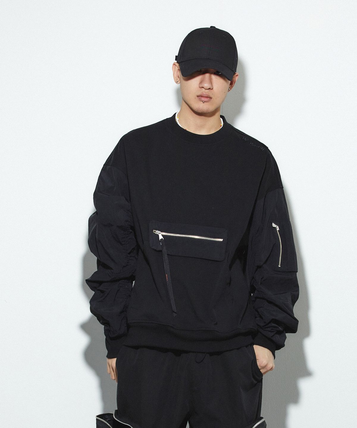 밀리밀리언(MILLIMILLION) SANDSTONE MTM T17-BLACK