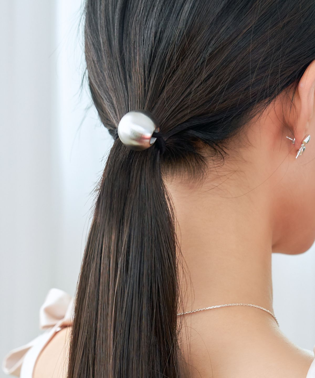 포스트루드(POSTLUDE) BOLD 1 BALL HAIRTIE (2 COLORS)
