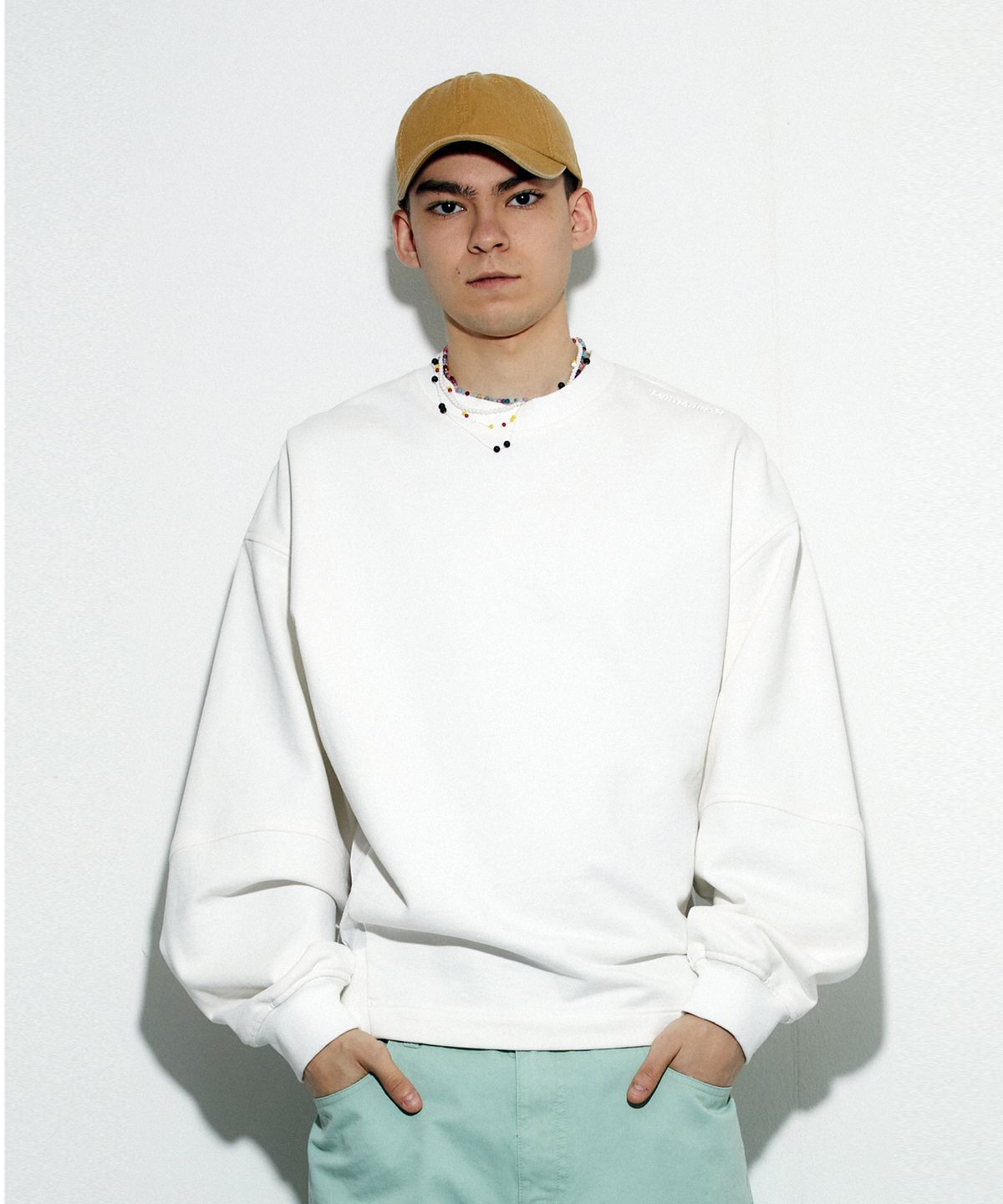 밀리밀리언(MILLIMILLION) SANDSTONE MTM T18-WHITE