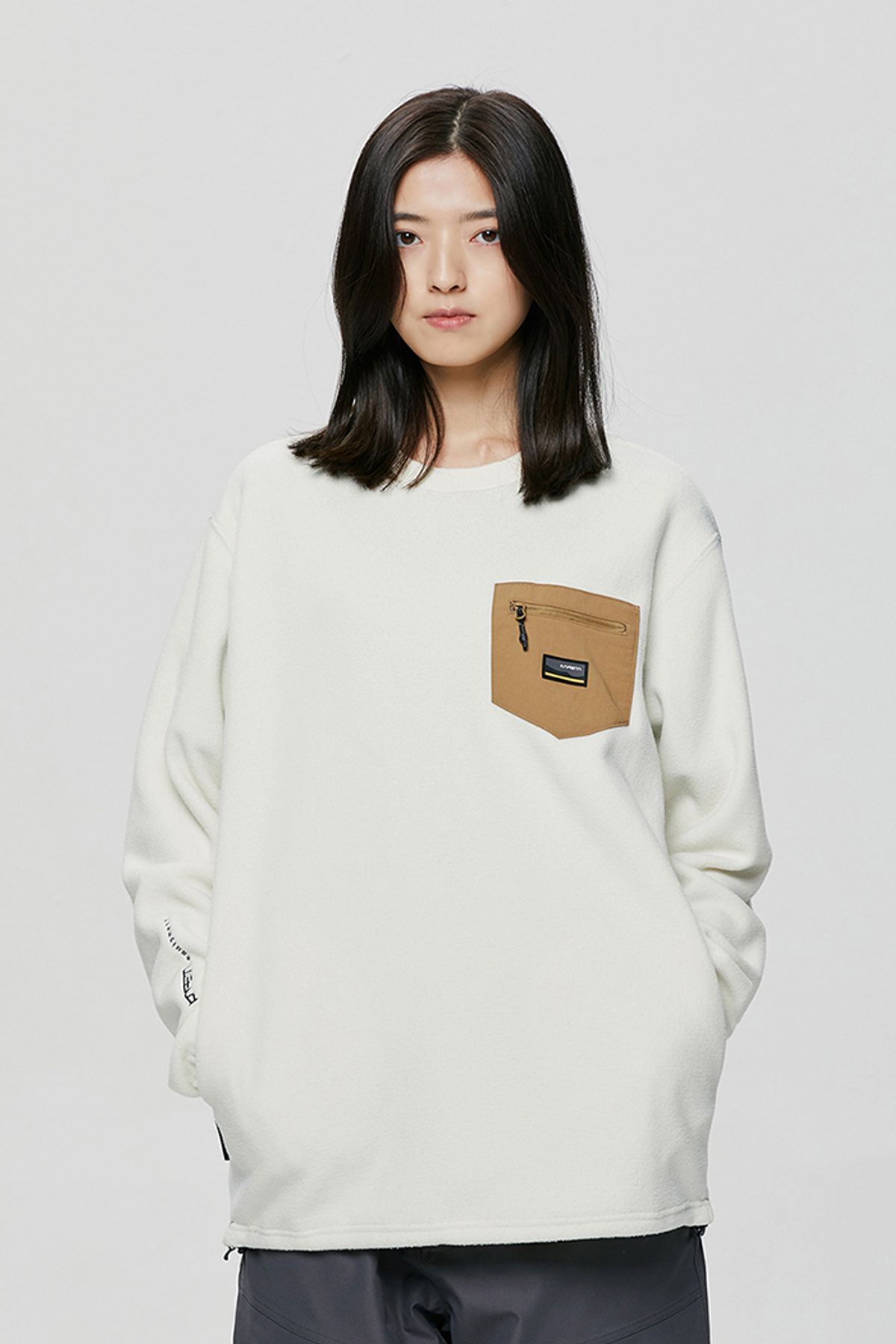 카레타(KARETA) 엘에스 플리스 크루넥 크림