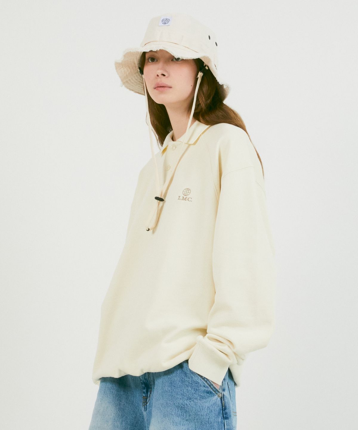 엘엠씨(LMC) LUX GLOBE COLLAR SWEATSHIRT cream