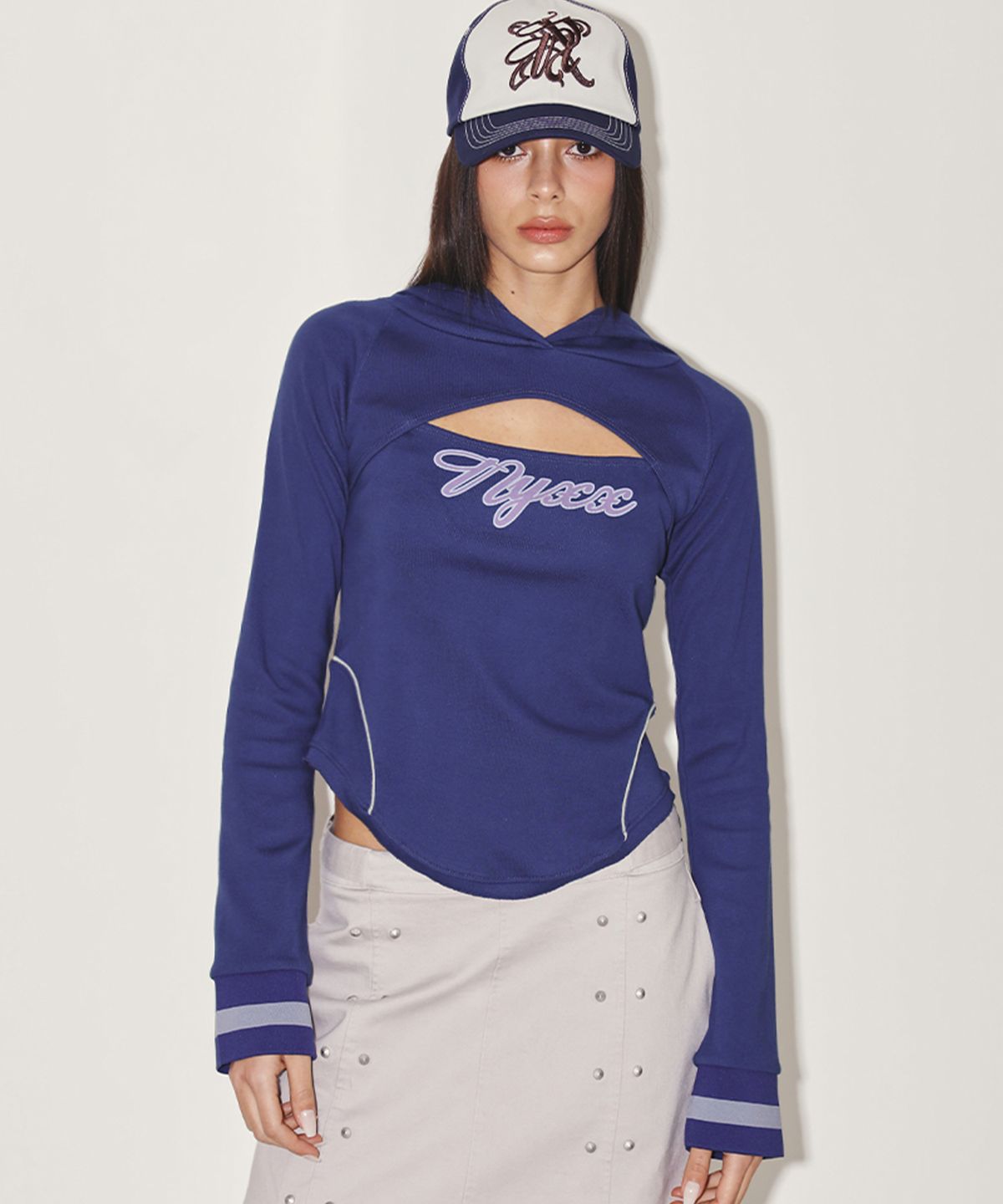 엔와이엑스엑스(NYXX) MIDDLE SLIT HOOD LONG SLEEVE NAVY