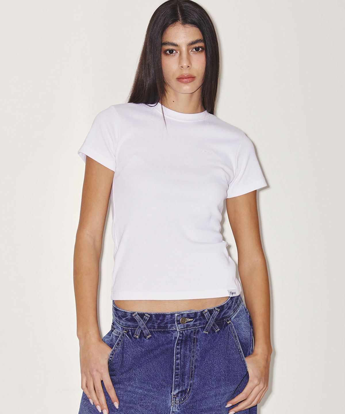 엔와이엑스엑스(NYXX) BASIC FITTED TEE WHITE
