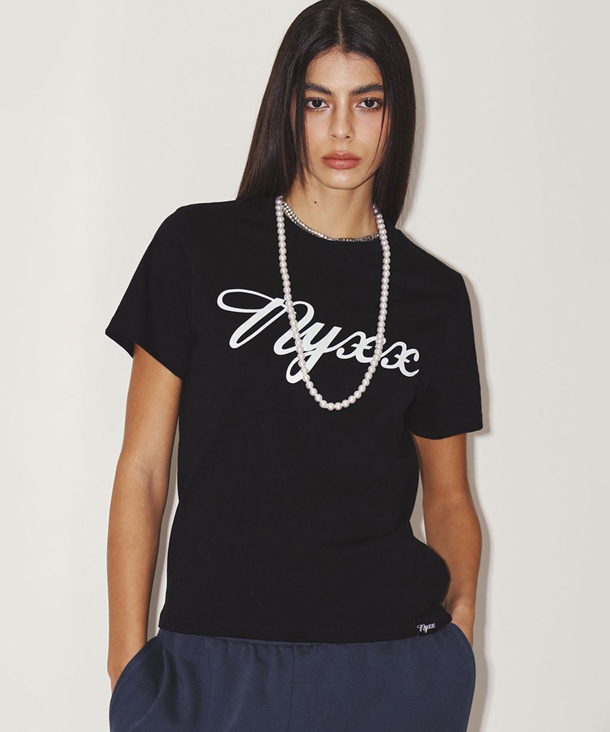 엔와이엑스엑스(NYXX) BASIC LOGO TEE BLACK