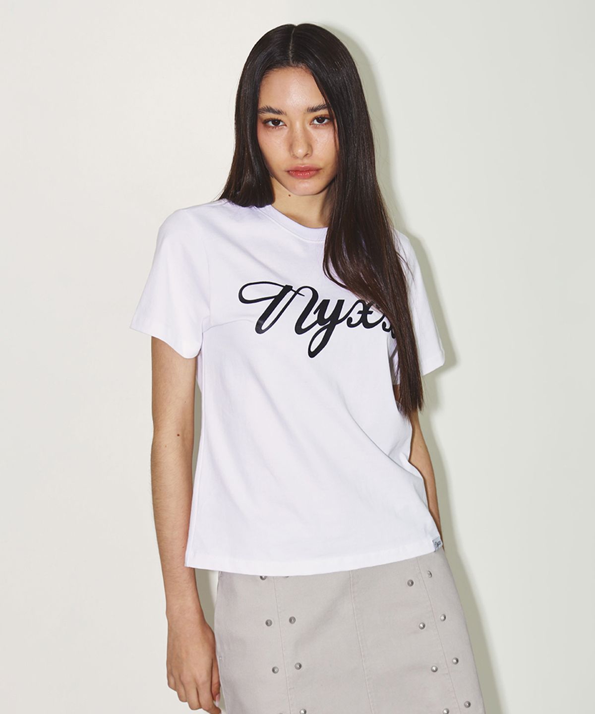 엔와이엑스엑스(NYXX) BASIC LOGO TEE WHITE