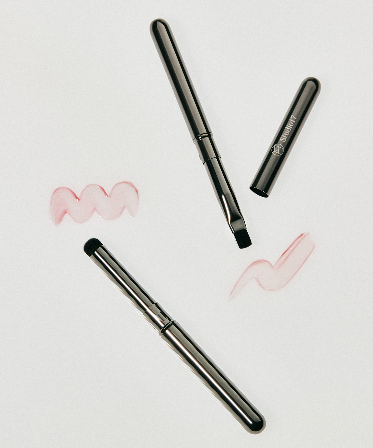 스튜디오17(STUDIO17) 포터블 립 브러쉬 라운드&플랫