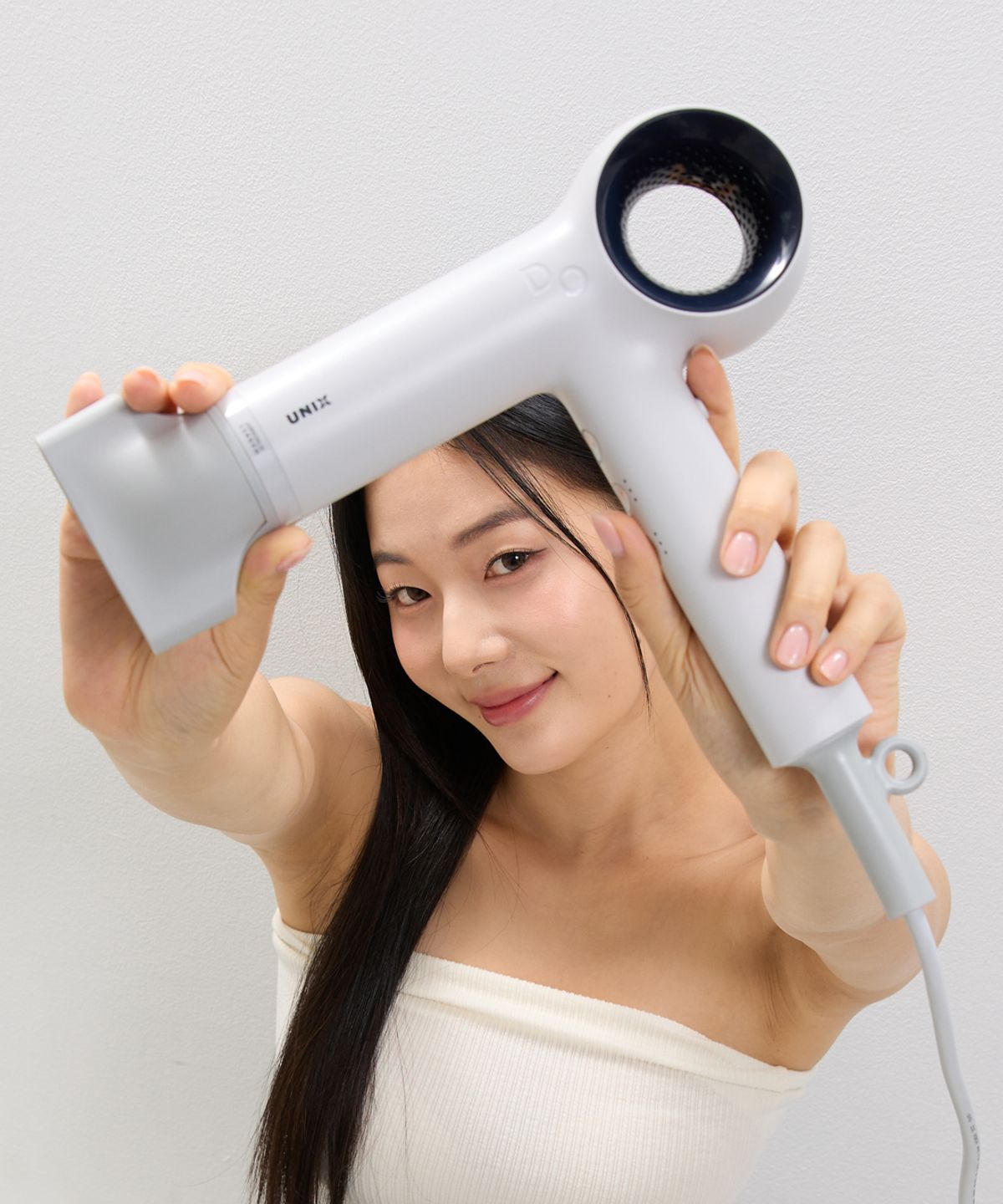 유닉스(UNIX) 디오 BLDC 저소음 경량 드라이기 UN-A7300N