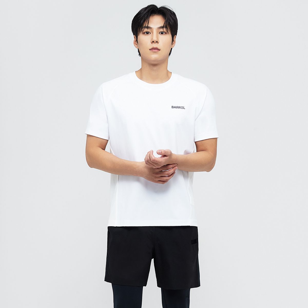 배럴(BARREL) 맨 에센셜 반팔 래쉬가드 화이트 (B4SMWRG103WHT)