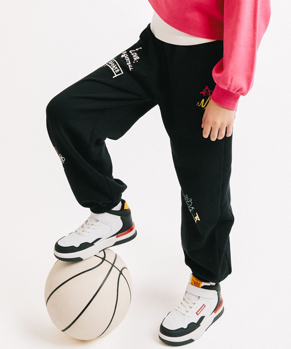 엔비에이 키즈(NBA KIDS) 여아 그래피티 조거팬츠(K241TP610P) 블랙