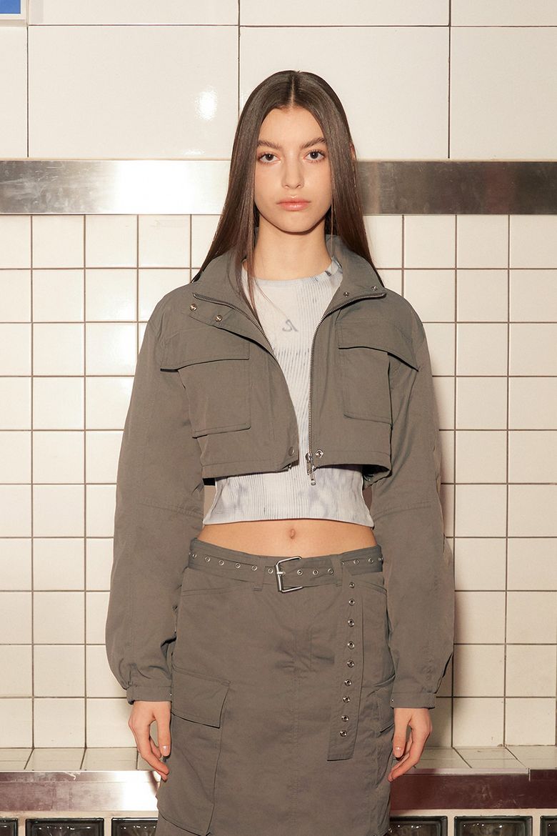 HOODED CROP JACKET (KHAKI-GREY)