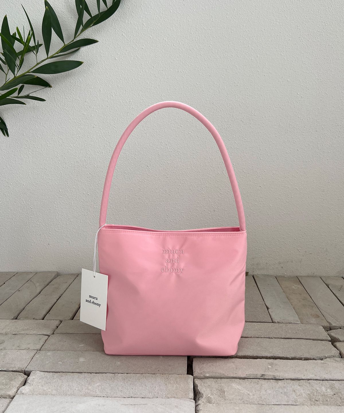 무쿠앤에보니(MUCU AND EBONY) Nearest Bag _ Pink