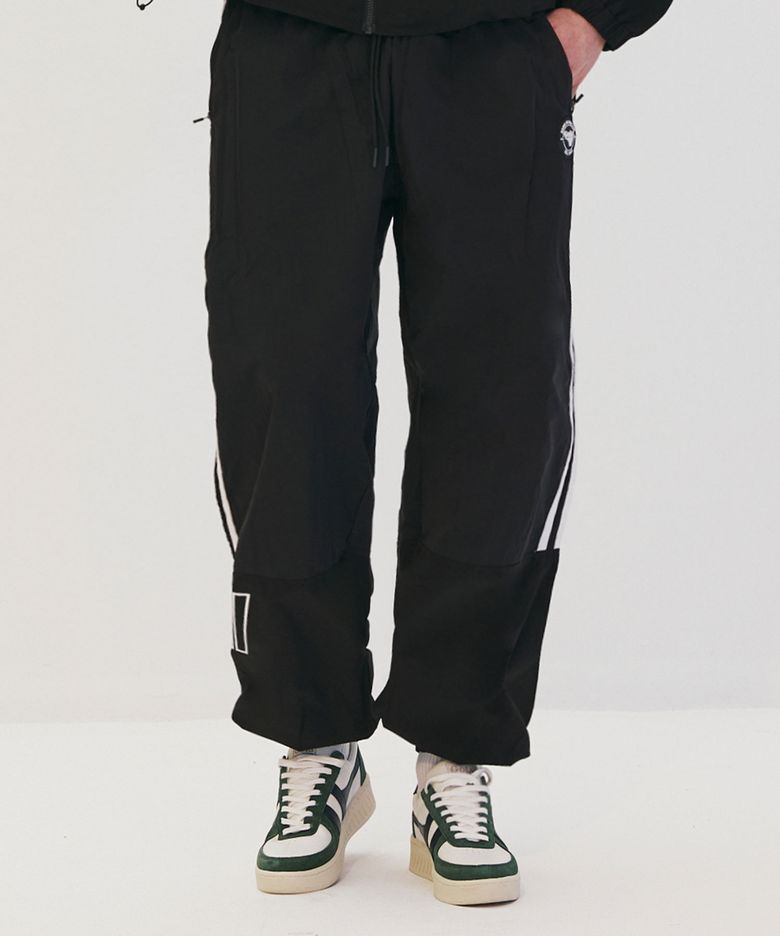 TAPE POINT NYLON JOGGER PANTS [BLACK]