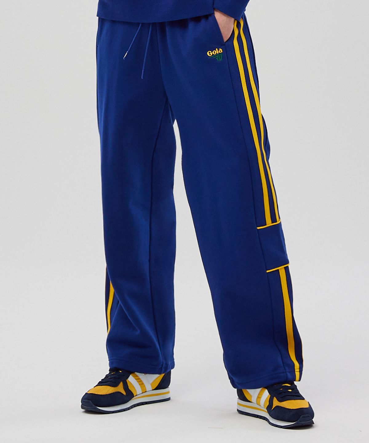 골라(GOLA) TRACK SWEATPANTS [DEEP BLUE]