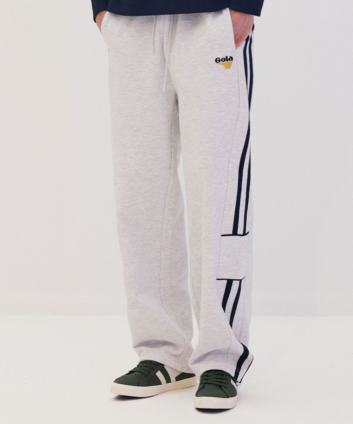 골라(GOLA) TRACK SWEATPANTS [LIGHT GRAY]