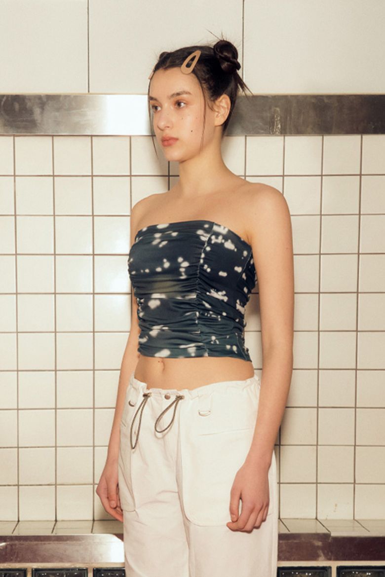PRINTED SHIRRING TUBE TOP (DEEP GREEN)