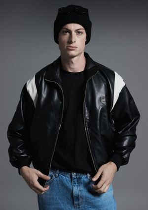 하이넥 투톤 레더 바시티 자켓_블랙