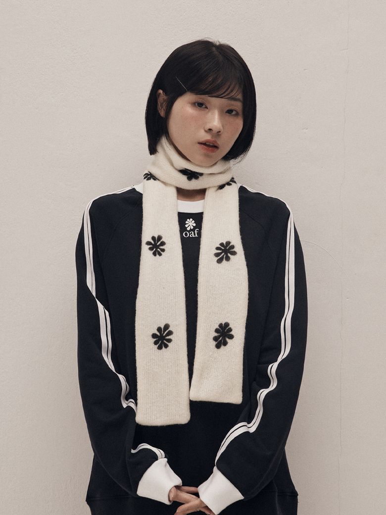 SPRAY LOGO MUFFLER, IVORY/BLACK