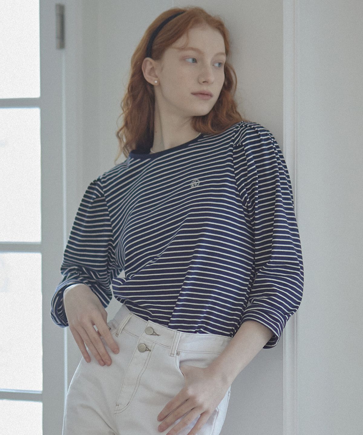 논로컬(NONLOCAL) Emblem Logo Stripe T-Shirt - Navy