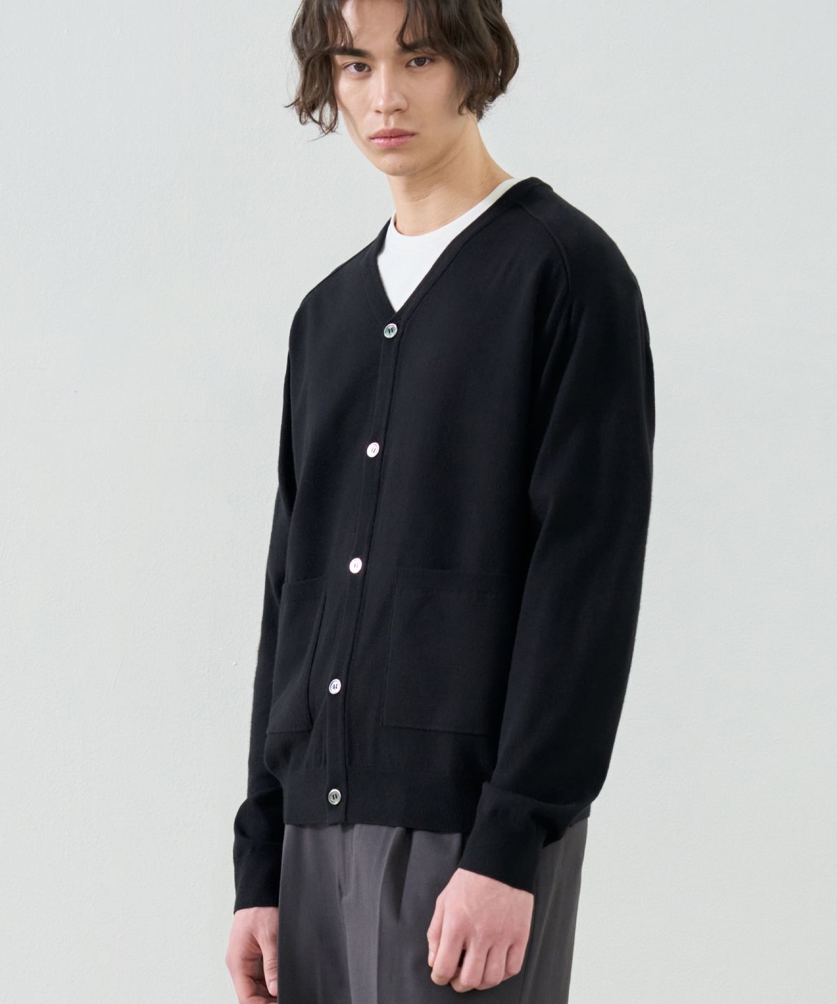 드로우핏(DRAW FIT) 소프트 PBT 님블 브이넥 가디건 [BLACK]