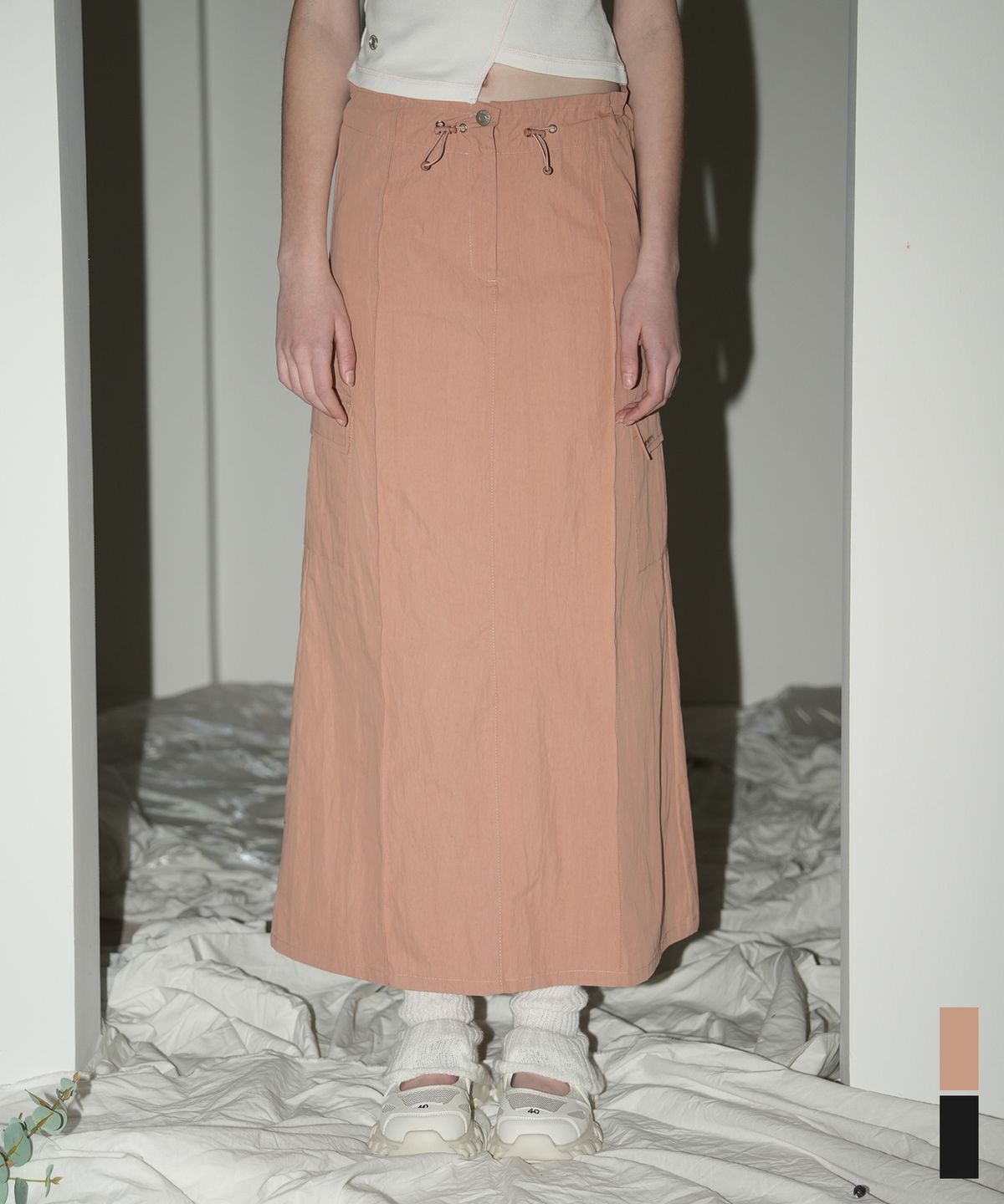 어반드레스(AVANDRESS) Line Cargo Maxi Skirt - 2COL