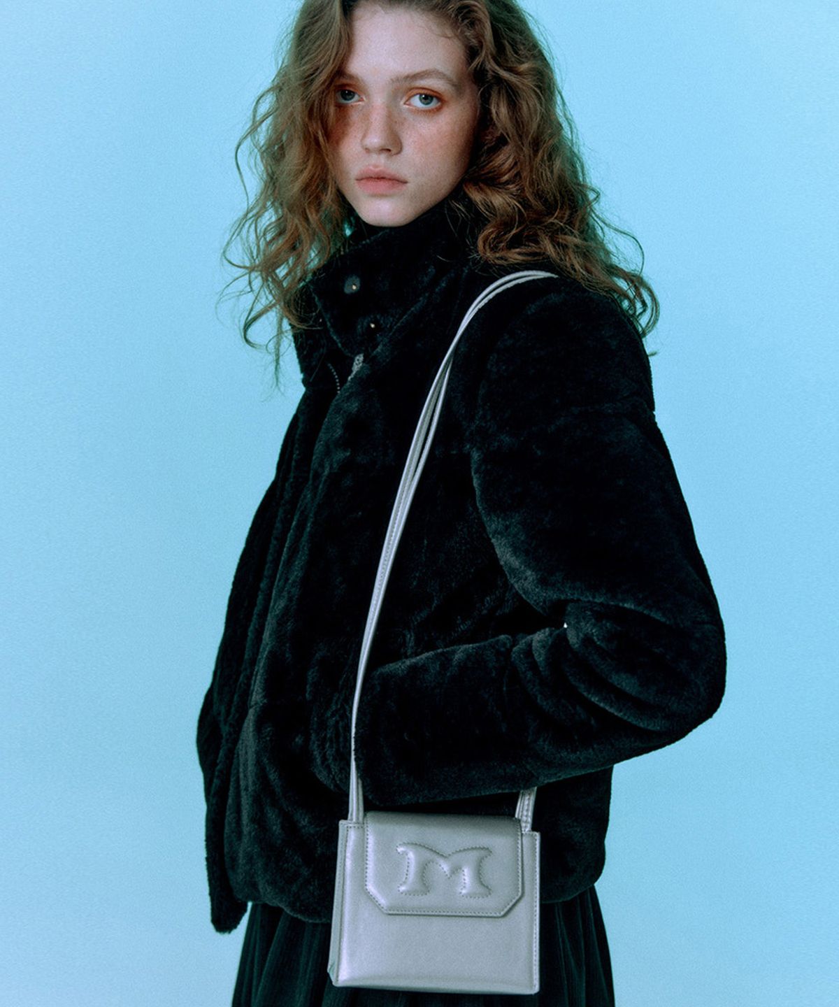 메종246(MAISON246) MUMU CROSS BAG SILVER