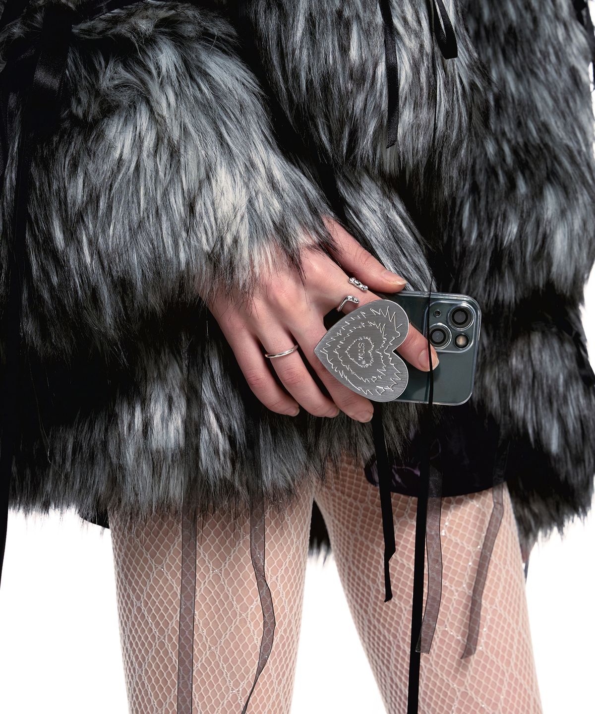 센티멍(SENTIMENTS) NO.471 [SILVER] HEART PHONE GRIP